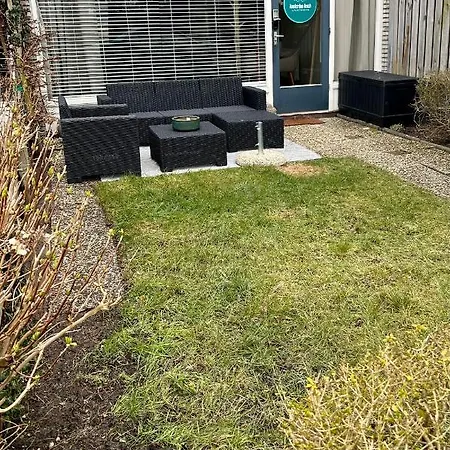 Apartment Amsterdam 33, Private Garden