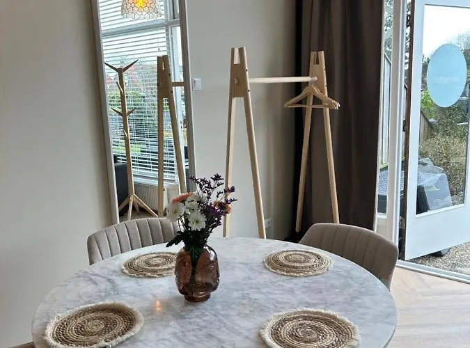 Amsterdam 33, Private Garden Daire *